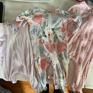 Baby Girl Sleepers 9 Month Size Mixed Sizes Small Stain See Picture 3 Total Suit